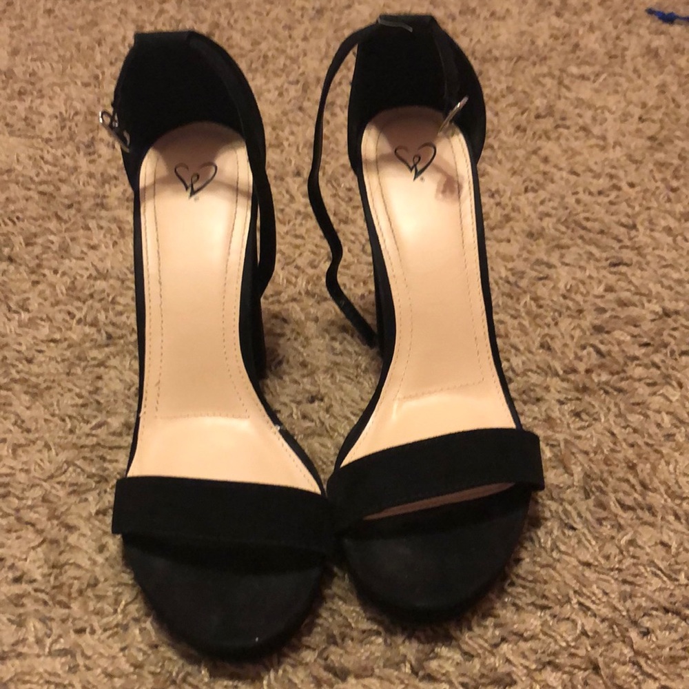 Black heels